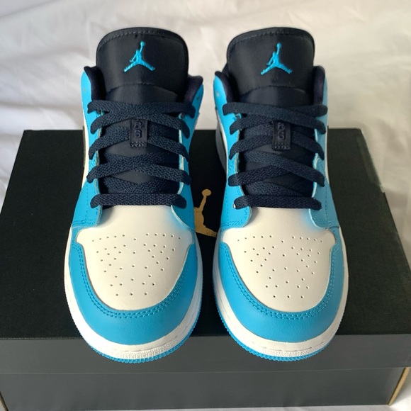 Jordan 1 Low GS ‘UNC’ - Picture 5 of 12